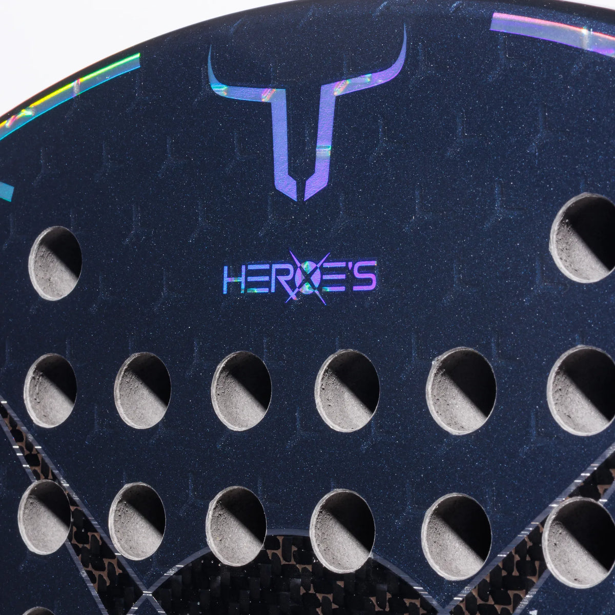 Heroes TAURUS 2026 Padelschläger – Detail Logo