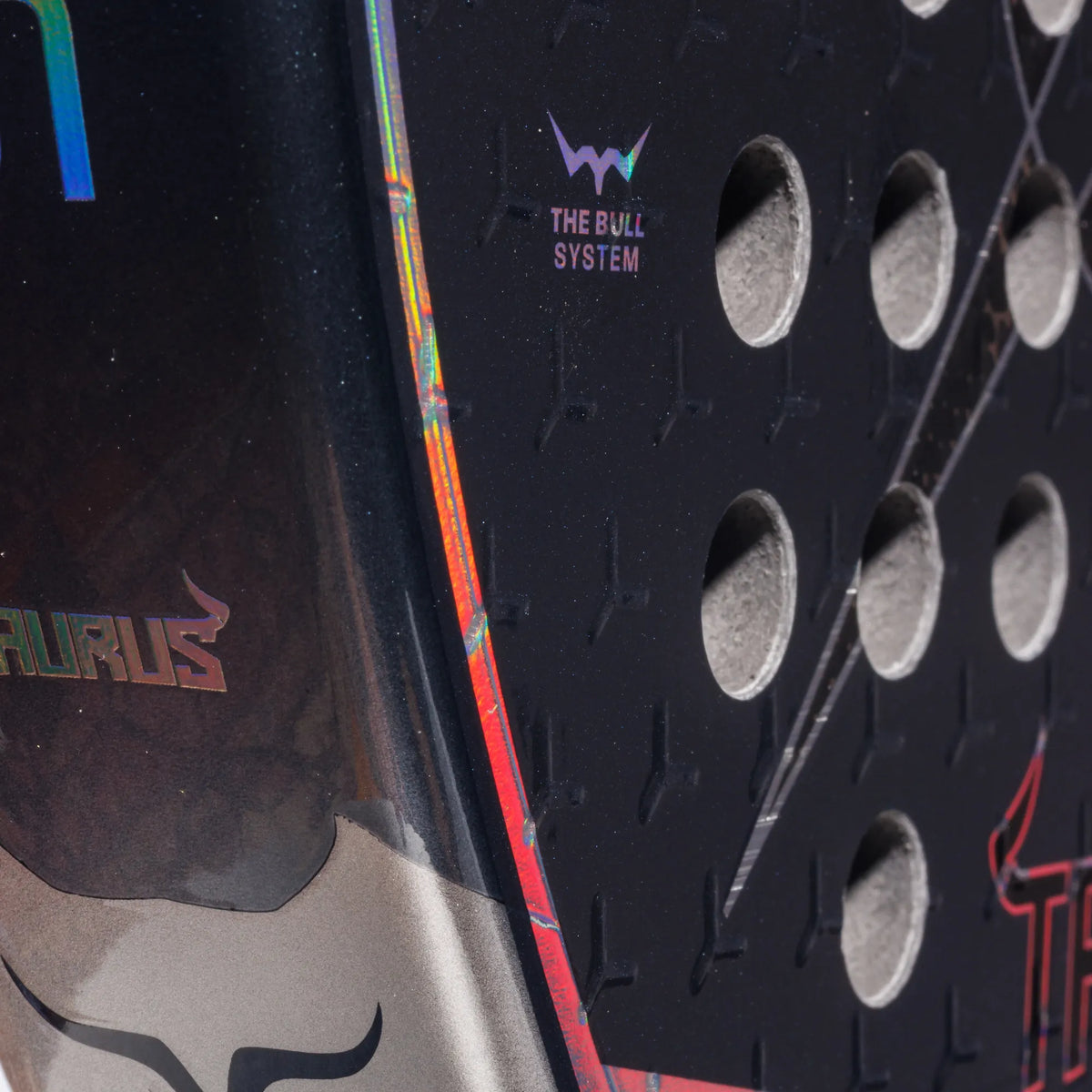 Heroes TAURUS 2026 Padelschläger – Detail The Bull System